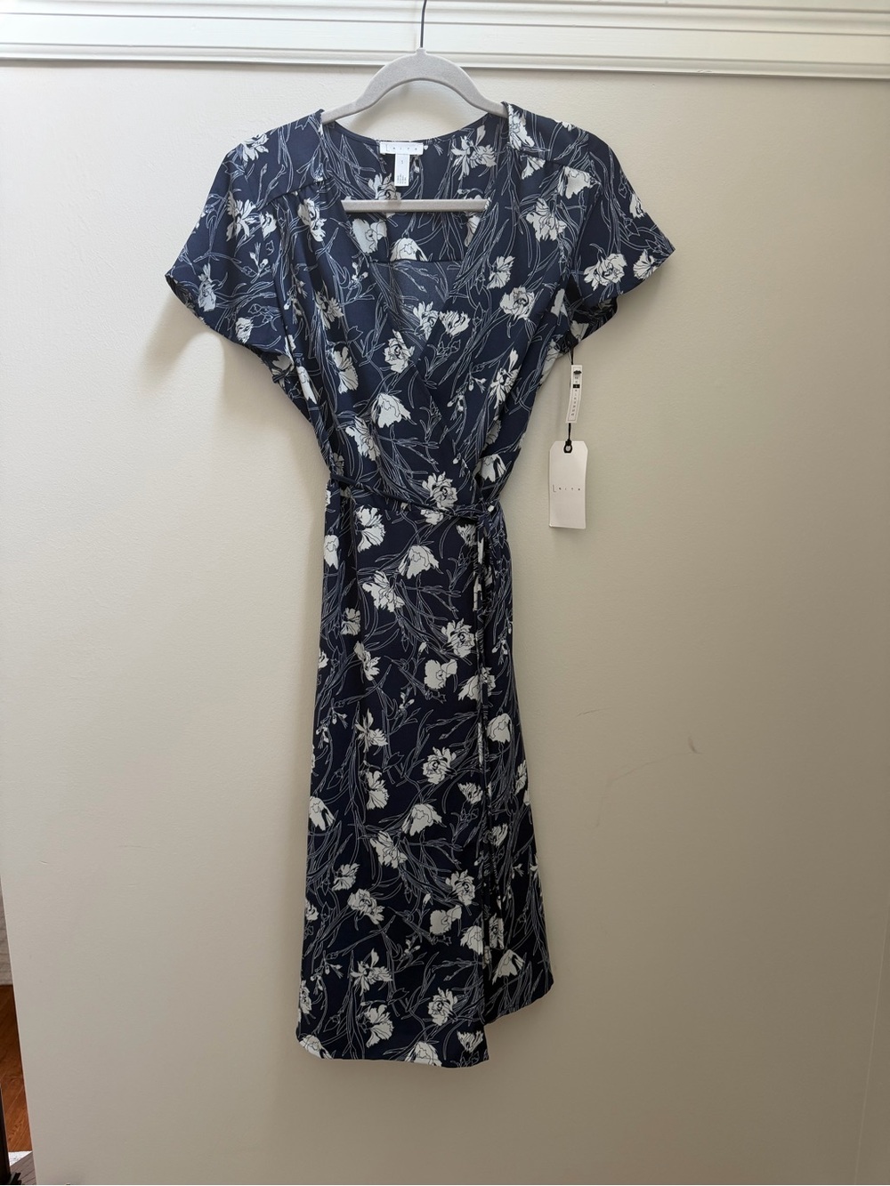 NWT Leith Navy Floral Wrap Midi Dress Sz Small